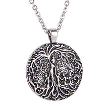 Load image into Gallery viewer, Double Sided Necklace Carved Mom &amp; Several Children Family Tree of Life Necklace Coin Pendant Mom